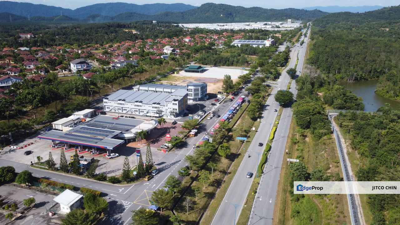 Sendayan metro park main road 1.5a commercial land for Sale RM4