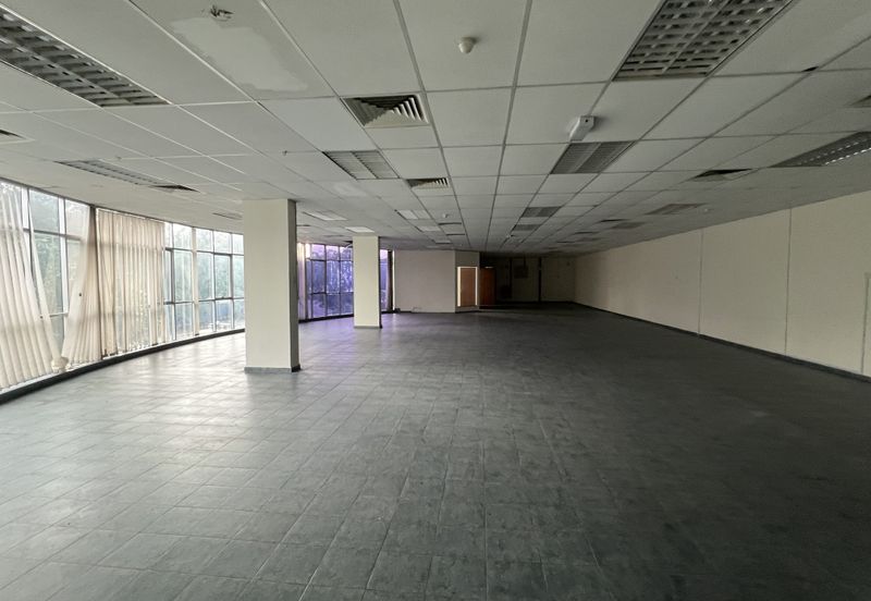 West Port, Pulau Indah