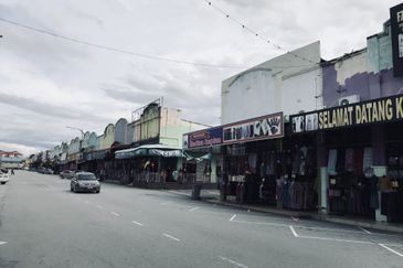 Nilai 3 Wholesale Centre