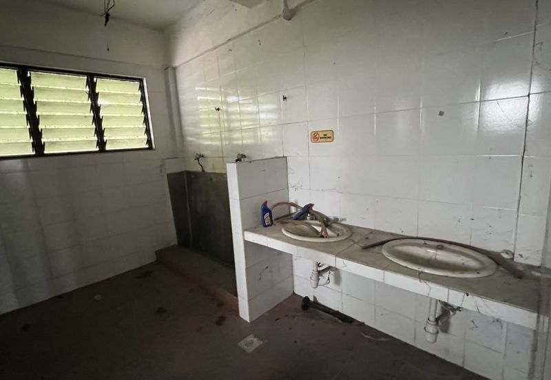 1.67ac Beranang Semenyih Freehold Heavy Industry Detached Factory natural Gas for Sale