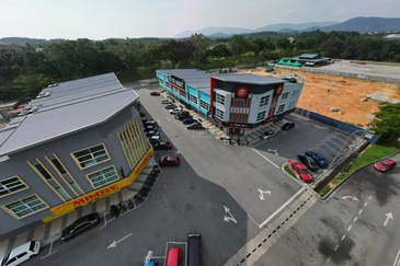 Sendayan Metro Park 775sf-26ksf Main Road Retail Space for Rent Sendayan, Seremban 2, Labu, gadung