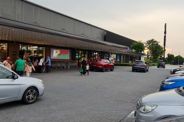 Sendayan Metro Park 775sf-26ksf Main Road Retail Space for Rent Sendayan, Seremban 2, Labu, gadung