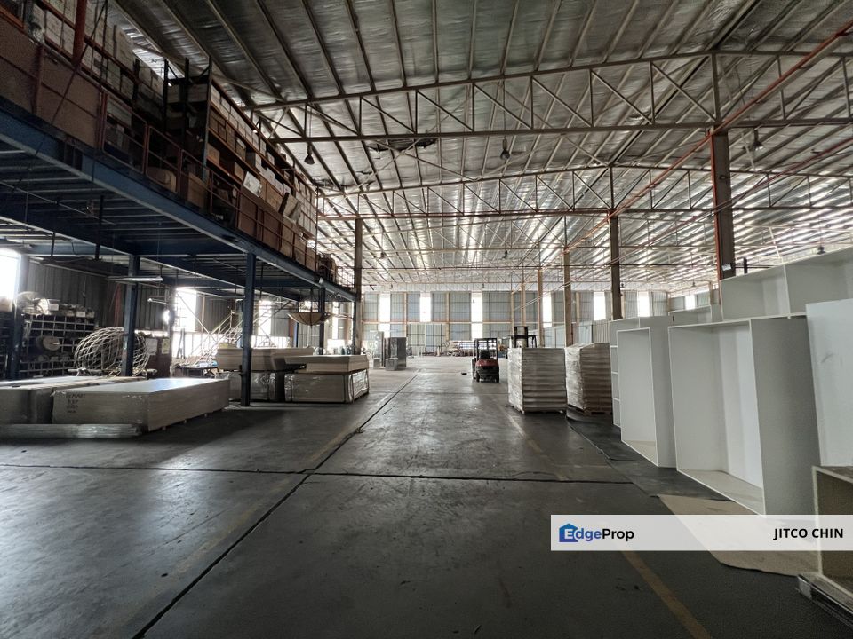 Rawang Integrated industrial park Freehold Heavy Industrial Detached Factory for sale, Fully renovated with extra rental income, Selangor, Rawang