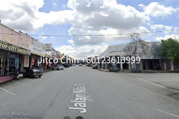 Nilai 3 Freehold end lot link factory for sale/rent 30x100