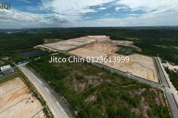 13.5ac Sungai Buaya, Serendah, Rawang, Bukit Beruntung Full infra Industrial Land for Sale
