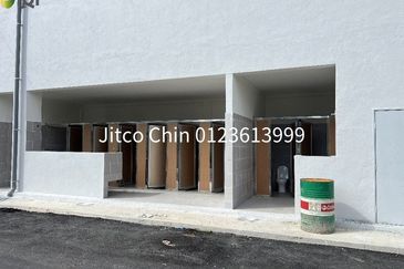 8.55ac Freehold Bandar Baru Enstek Newly completed Factory For sales