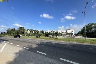 Jalan Gambang Bt 8 Kuantan main road commercial land for sale