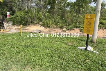 Kesuma beranang semenyih main road 1.87ac industrial land for rent
