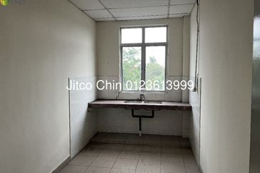 Pulau indah westport phase 1 heavy zone warehouse/factory for sale/rent