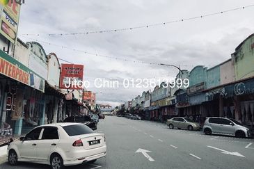 Nilai 3 Wholesale Centre