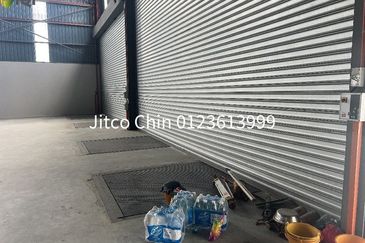 West Port, Pulau Indah