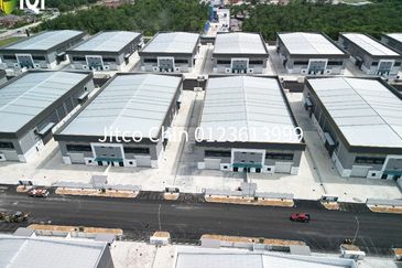 KIIP ETP Jenjarom Brand New 2 sty Semi D factory For rent Banting, Telok Panglima Garang