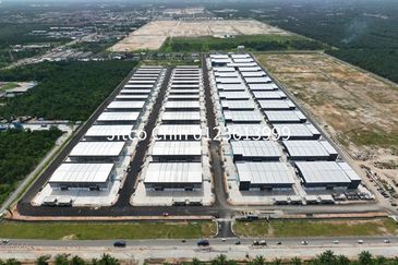 KIIP ETP Jenjarom Brand New 2 sty Semi D factory For rent Banting, Telok Panglima Garang