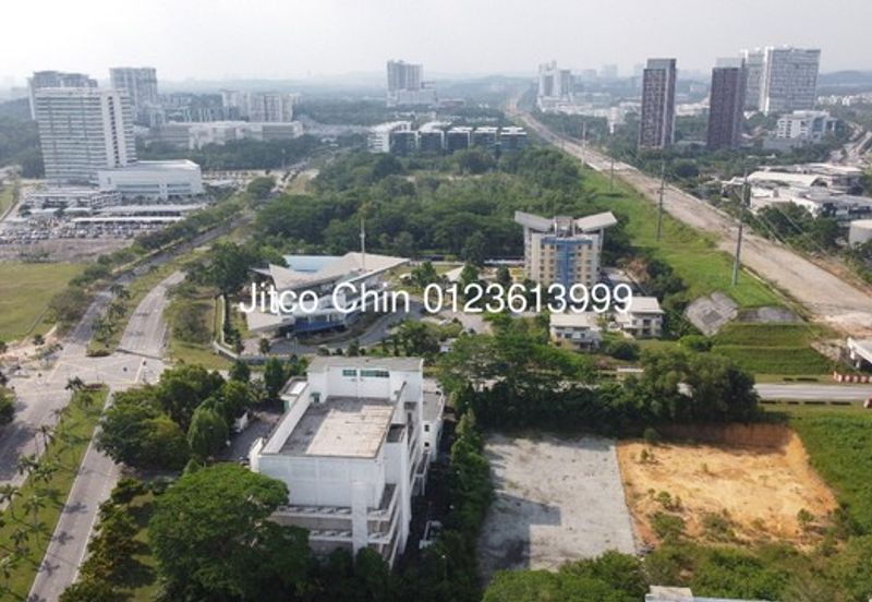 Cyberjaya freehold 1.8ac main road commercial land for sale