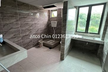 New 25ksf b.up 1ac land detached Factory For rent Nilai, Seremban, Sendayan, Arab Malaysia