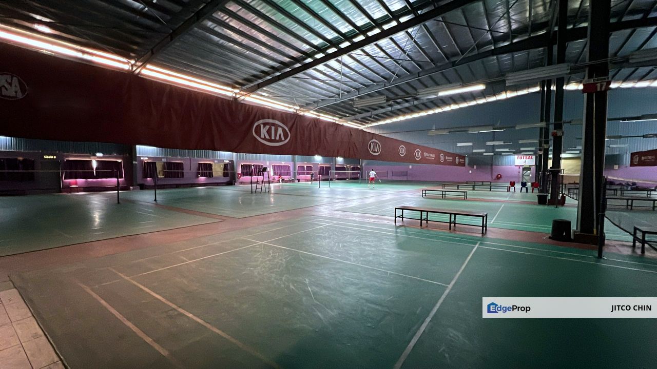 40ksf Sendayan Seremban Main road sport center badminton court for rent, Negeri Sembilan, Seremban