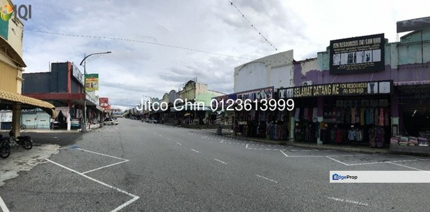 Nilai 3 Wholesale Centre, Jalan 3/8 end lot shop/factor for rent/sale, , 