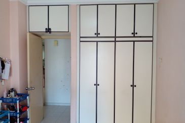 Heritage (Menara Warisan)