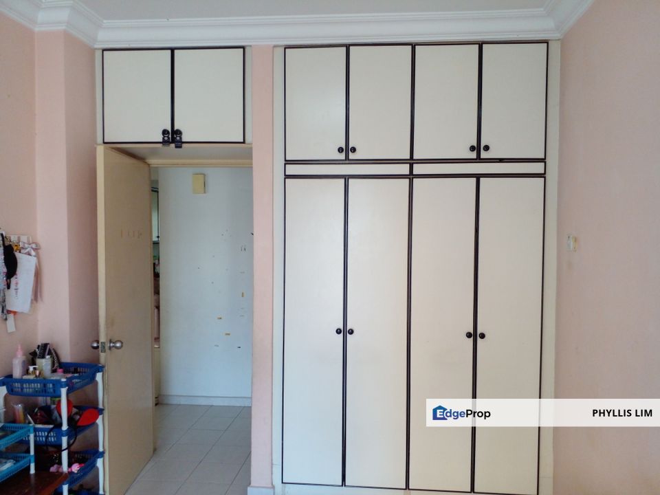 Corner, Partially Furnished At Warisan Cityview, Kuala Lumpur, Setapak