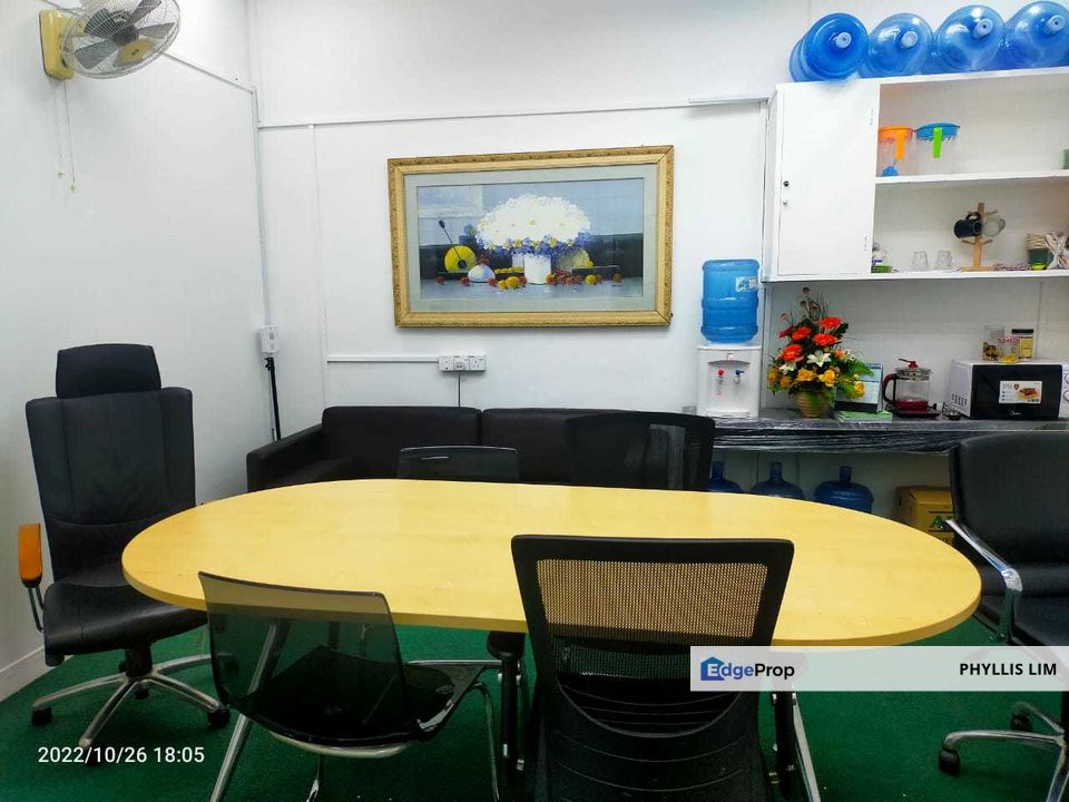 Affordable fully fitted office with rooms in KLCC for Rental RM2,500