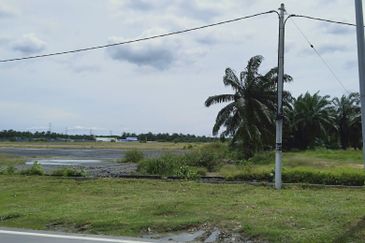 Land in industrial zone in Banting, potential for high yield