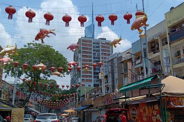 Freehold title shophouse next to tourist hotspot and malls