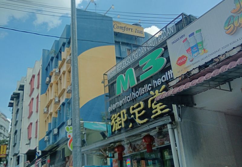 Freehold title shophouse next to tourist hotspot and malls