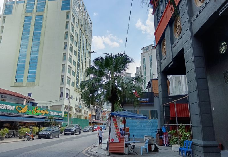 Freehold title shophouse next to tourist hotspot and malls