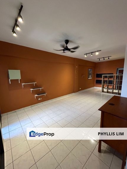 Renovated & move-in condition, high floor with less noise & mosquito, Selangor, Kota Damansara