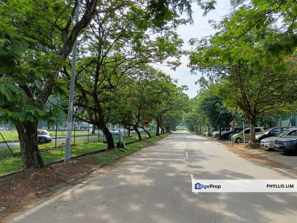 Medium industrial warehouse to let in Nilai, Negeri Sembilan, Nilai