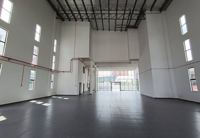 New factory & warehouse to let in Autopark City KD