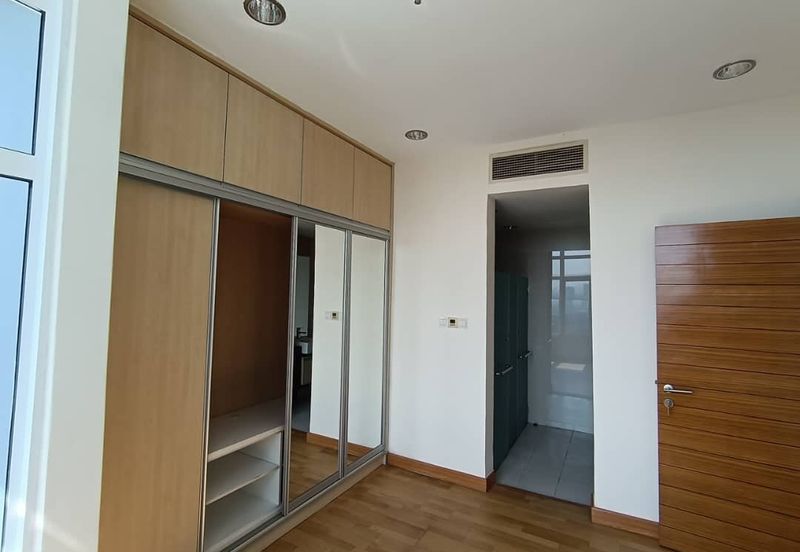 Dua Sentral Residential Tower