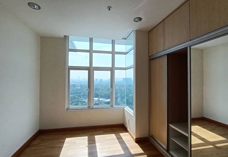 Dua Sentral Residential Tower