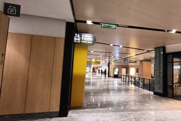 Ground floor retail lot at DC Mall