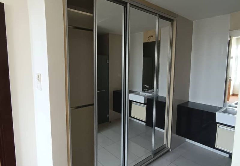 Dua Sentral Residential Tower