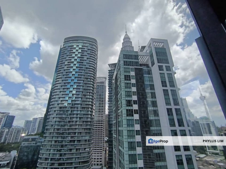 New unoccupied 3-bedroom unit in Tower 2, with 2 parking lots, Kuala Lumpur, KL City