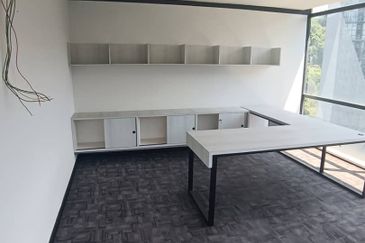 Partially fitted office in Menara Mustapha Kamal, PJ Trade Centre