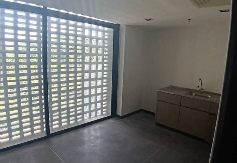 Partially fitted office in Menara Mustapha Kamal, PJ Trade Centre