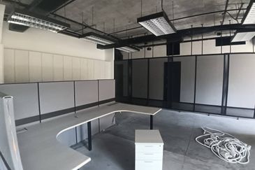 Partially fitted office in Menara Mustapha Kamal, PJ Trade Centre