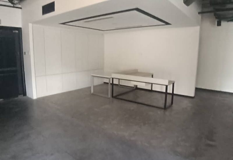 Partially fitted office in Menara Mustapha Kamal, PJ Trade Centre