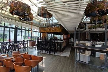 Fitted F&B space on the ground floor in DC Mall, Damansara Heights