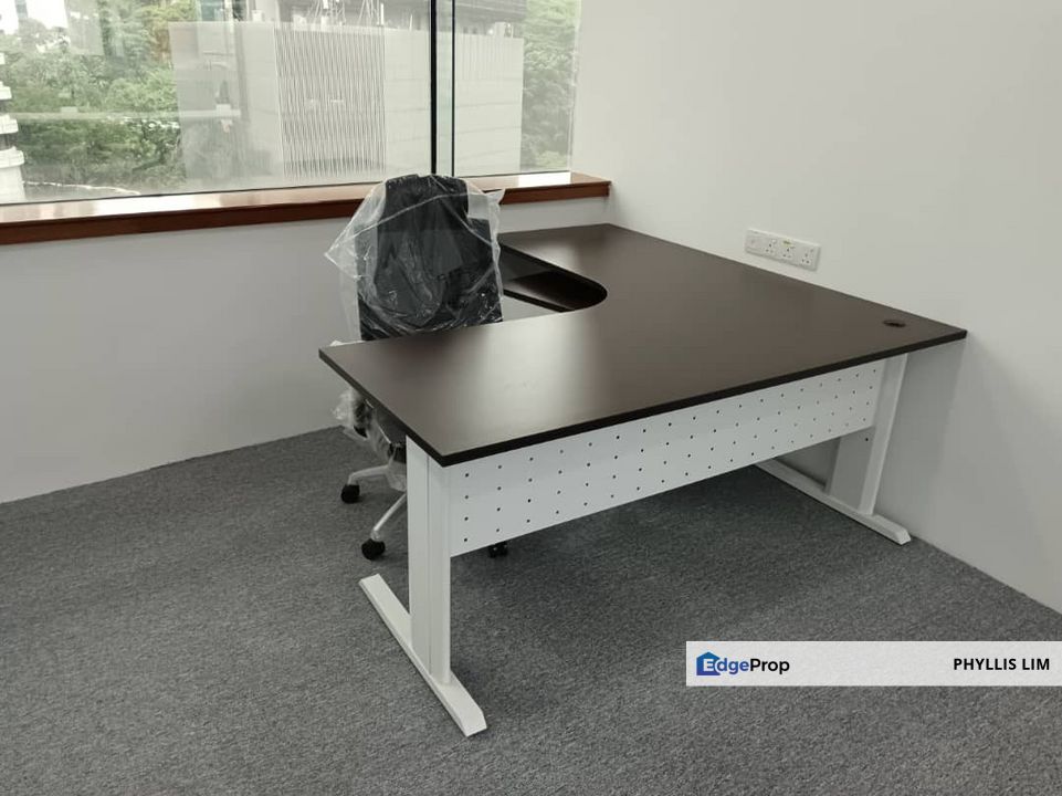 Newly renovated fully fitted office in KL33 on Jalan Sultan Ismail, near to hotels & malls, Kuala Lumpur, KLCC