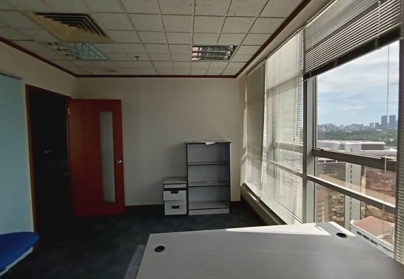 Menara Raja Laut (Menara Eon Bank)