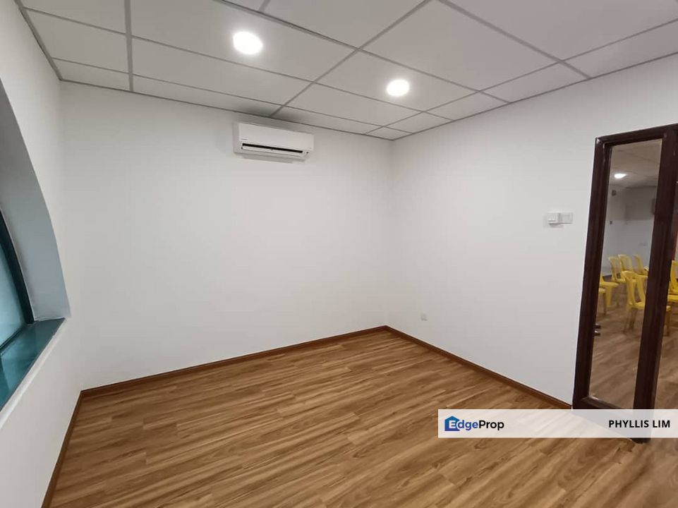 Newly refurbished office unit in Wisma HB @ Megan Avenue II, Kuala Lumpur, KLCC