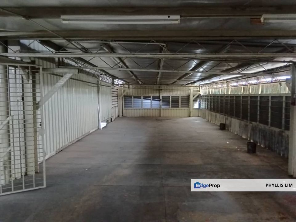 Light industrial warehouse for sale at Sungai Buloh TSB, near to city & coastal highways, Selangor, Petaling Jaya