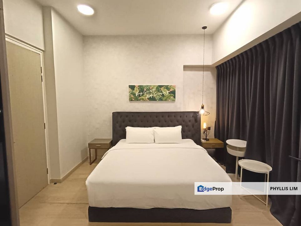 High floor fully furnished unit in Star Residences, Kuala Lumpur, KL City