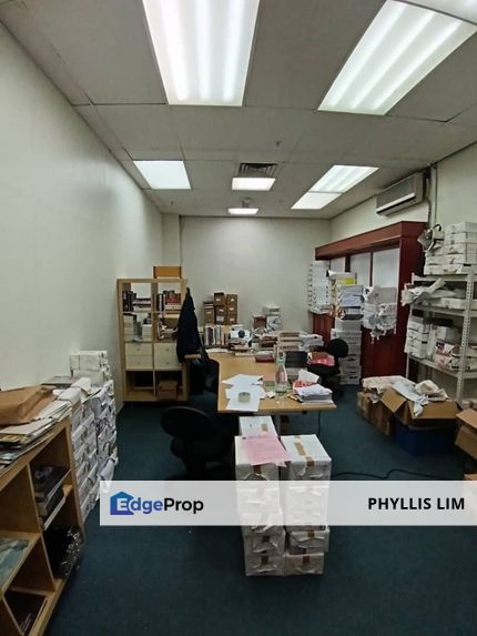 Office for sale at an affordable price next to KLCC, near malls & train stations, Kuala Lumpur, KLCC