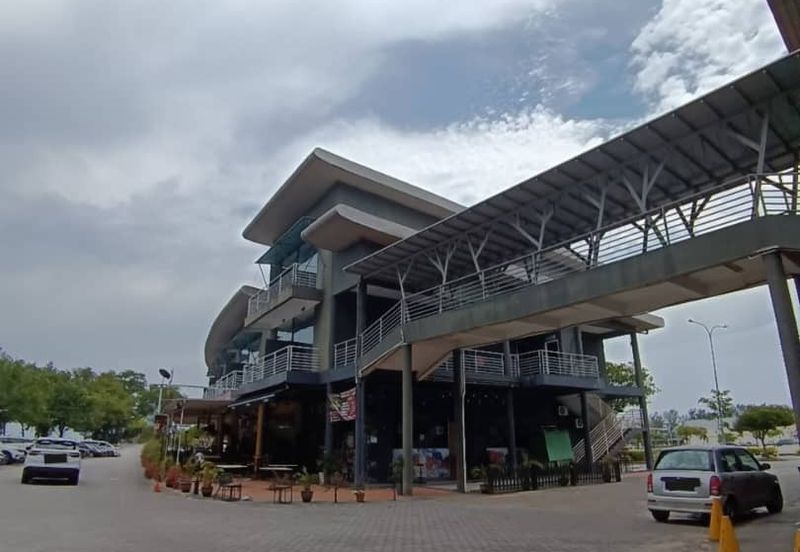 PD Waterfront shop lot for sale with tenancy, near to beach side & main road