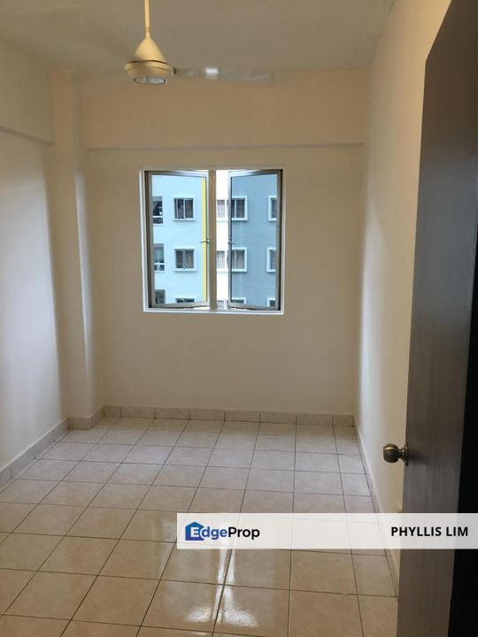 Vacant apartment at Pelangi Damansara, move-in condition, near to MRT, Selangor, Bandar Utama