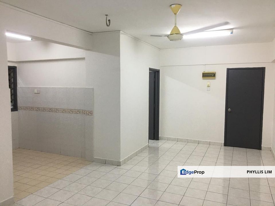 Vacant apartment at Pelangi Damansara, move-in condition, near to MRT, Selangor, Bandar Utama